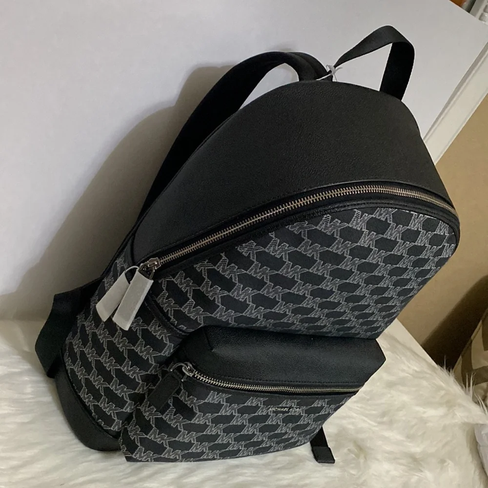 Men’s Michael Kors Store Cooper Large Backpack MK Monogram Dark Blue Color NWT - Picture 4 of 12